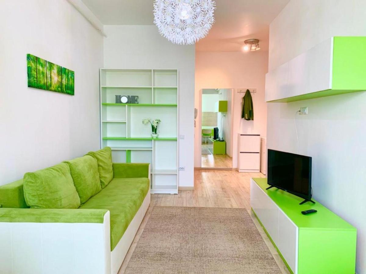 Palas View Apartments Near Palas Mall 雅西 外观 照片