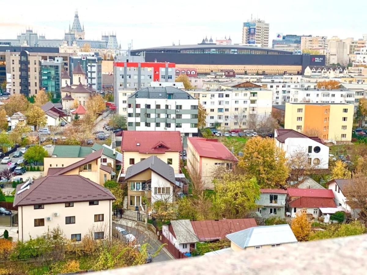 Palas View Apartments Near Palas Mall 雅西 外观 照片