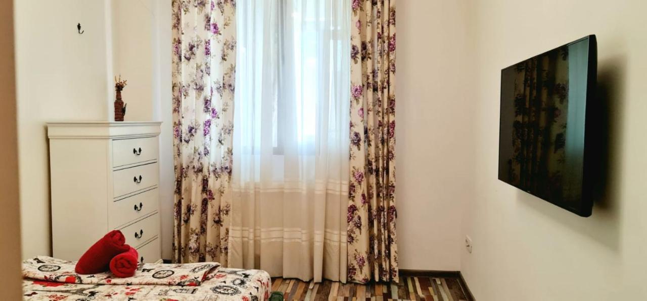 Palas View Apartments Near Palas Mall 雅西 外观 照片
